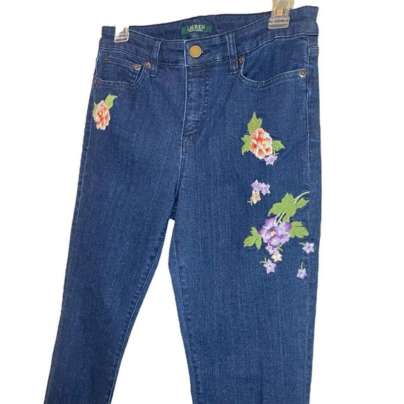 ❌SOLD❌LAUREN‎ RALPH LAUREN Floral Embroidered Skinny Cropped Jeans, 4P - Picture 4 of 12